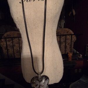 Elegant Black and White Pendant Necklace